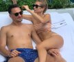 FOTO Relaxare înainte de transfer » Mats Hummels se bucură cu soția de plajă înainte de revenirea la Dortmund