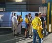 Iubitele și-au așteptat fotbaliștii după meci