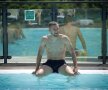 Titularii lui Mirel Rădoi s-au relaxat la piscină // FOTO: FRF.ro