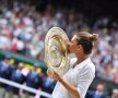 Simona Halep a cucerit trofeul de la Wimbledon, după ce a învins-o pe Serena Williams