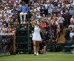 Simona Halep a cucerit trofeul de la Wimbledon, după ce a învins-o pe Serena Williams