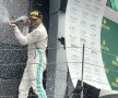 FORMULA 1 // VIDEO+FOTO Lewis Hamilton se impune la Silverstone și intră în istoria circuitului » Ciocnire violentă între Vettel și Verstappen