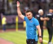 Ilie Poenaru, 42 de ani, a jucat peste 100 de meciuri în Liga 1 la Poli Timișoara și FC Argeș, iar în 2012 a debutat în meseria de antrenor