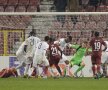 ZIDUL. Giedrius Arlauskis a fost de netrecut joi seară, în returul CFR Cluj - Rennes 1-0. GSP i-a dat nota 10, iar L'Equipe scrie că francezii nu-i vor uita paradele (foto: Raed Krishan, GSP)