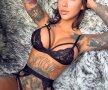 GALERIE FOTO Premiul de Ziua Blondelor! E „obsedată” de sală și de tatuaje: imaginile sunt spectaculoase!