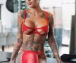 GALERIE FOTO Premiul de Ziua Blondelor! E „obsedată” de sală și de tatuaje: imaginile sunt spectaculoase!