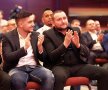 Ion Radu (primul din dreapta) și-a stăpânit cu greu lacrimile când s-a anunțat că fiul său, Ionuț Radu, a fost declarat Fotbalistul Anului 2019, foto: Raed Krishan/GSP