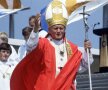 Papa Ioan Paul al II-lea, în diverse ipostaze. foto: Guliver/Getty Images