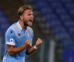 IL BOMBER BIANCOCELESTE. Ciro Immobile, 30 de ani, are un sezon fabulos în tricoul lui Lazio. Cu reușita din victoria cu Brescia, 2-0, a ajuns la 35 de goluri în 36 de meciuri în acest sezon! E lider în clasamentul golgeterilor din Serie A, dar și în lupta pentru Gheata de Aur a Europei. Singurul care îl mai poate depăși în ultima etapă este Ronaldo (31 de goluri). Foto: Guliver/GettyImages