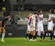 SPECIALISTA E.L. FC Sevilla va juca o nouă finală de Europa League, după ce a eliminat-o în semifinale pe Manchester United, 2-1. Pentru trofeu, andaluzii vor da piept cu învingătoarea duelului dintre Inter și Shakhtar. Sevilla are 5 trofee E.L. în palmares, fiind cea mai galonată echipă a competiției (foto: Guliver/Getty Images)