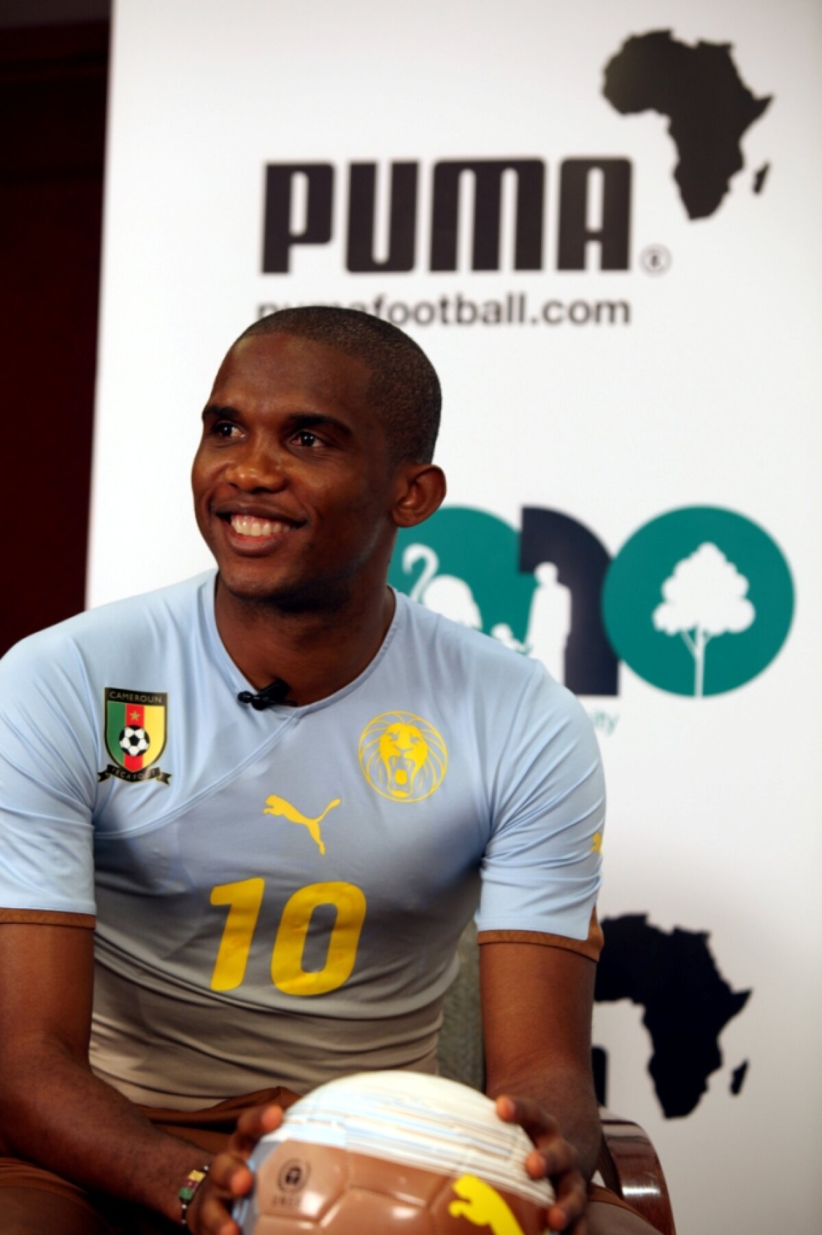 4 picturi cu jucatori de fotbal africani,  comandate de catre PUMA artistului Kehinde Willey