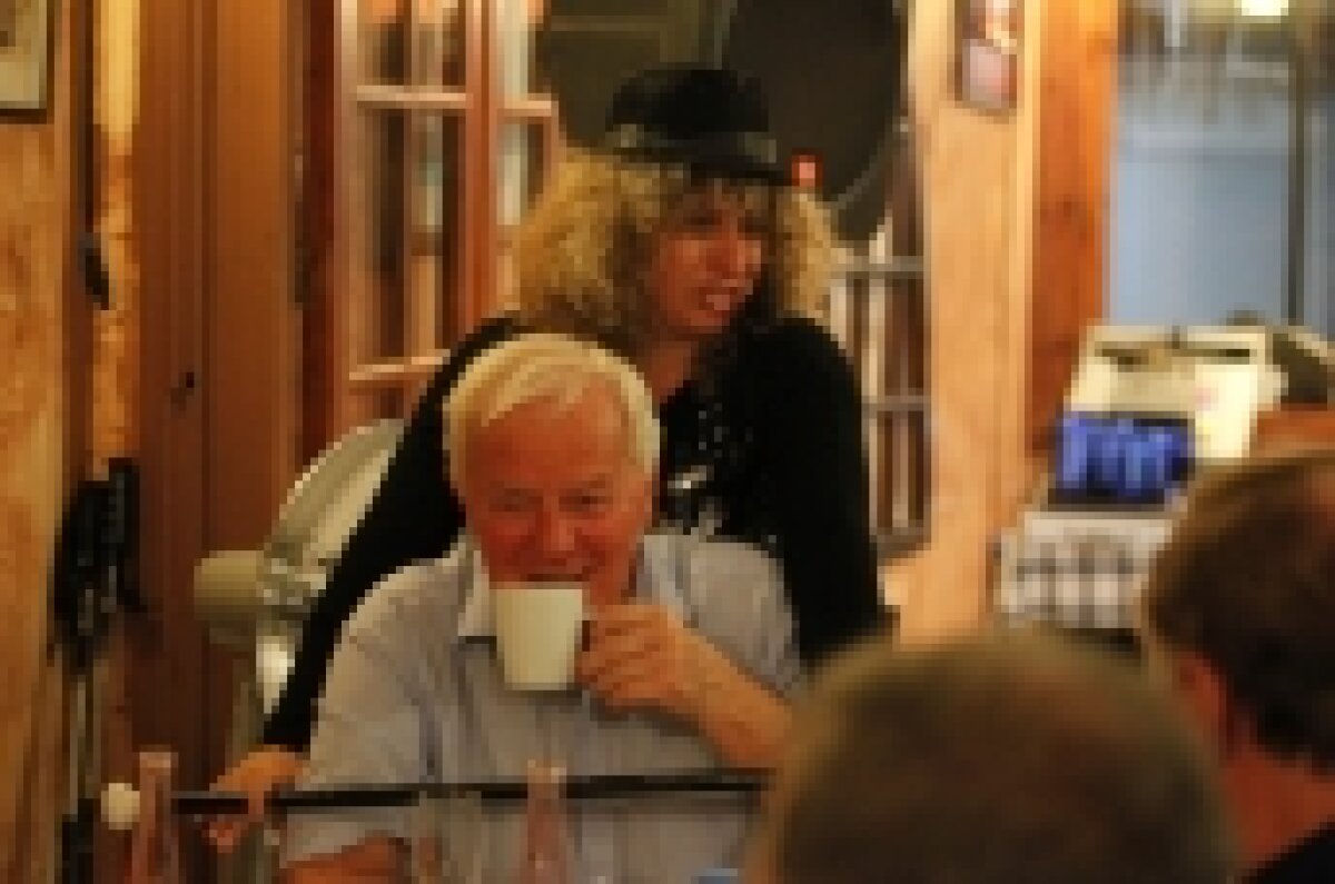 Party nordic lîngă "naţională" » Un grup de bătrînei a petrecut lîngă cantonamentul tricolorilor