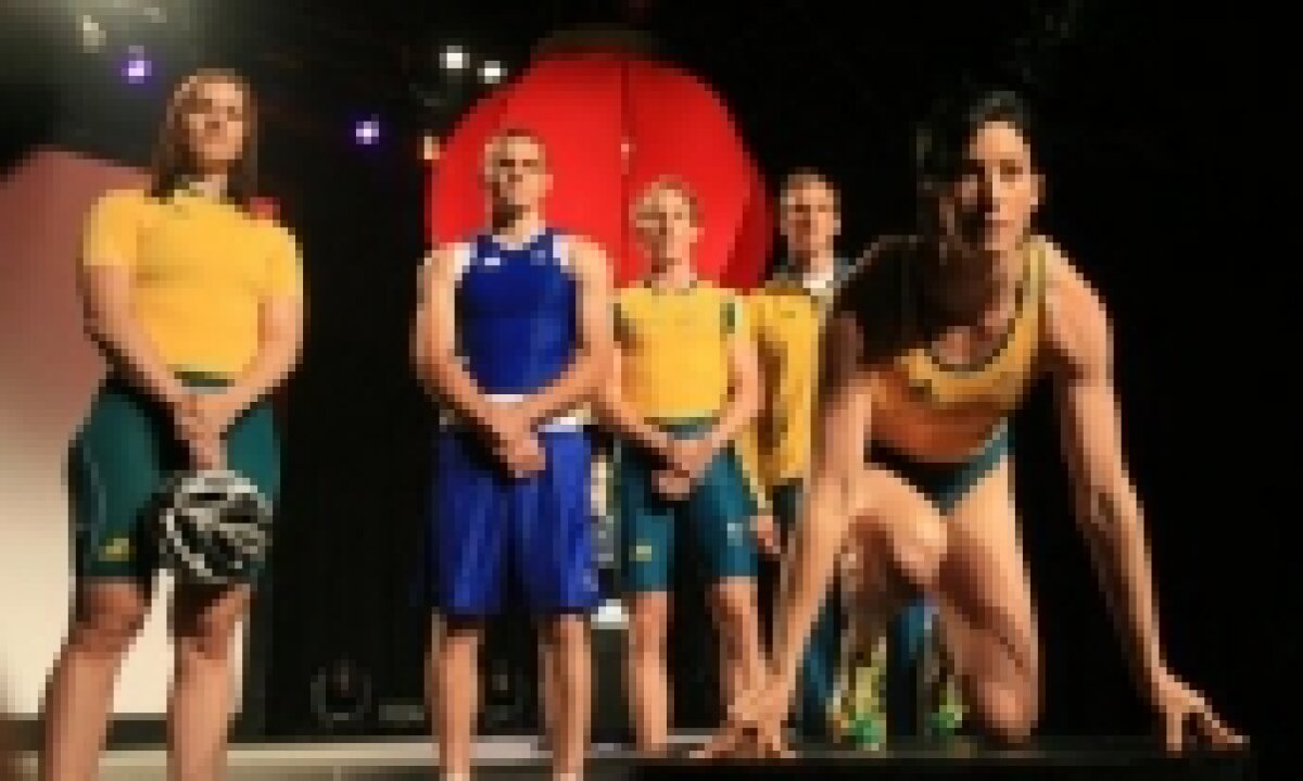 GALERIE FOTO / Jana Pittman a renunţat la silicoane