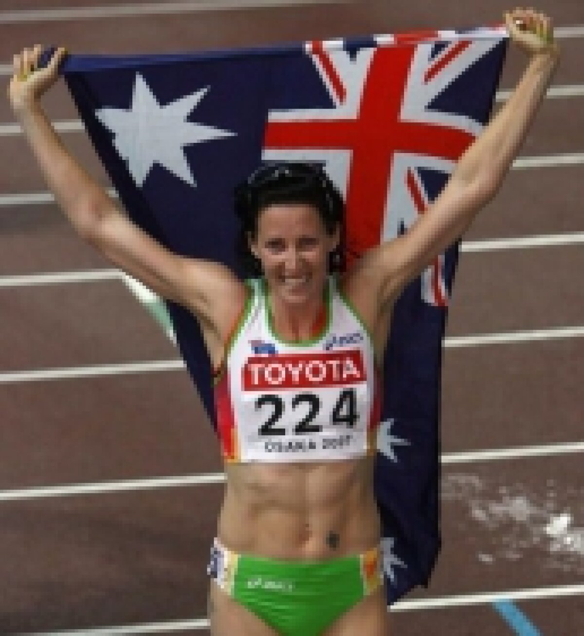 GALERIE FOTO / Jana Pittman a renunţat la silicoane