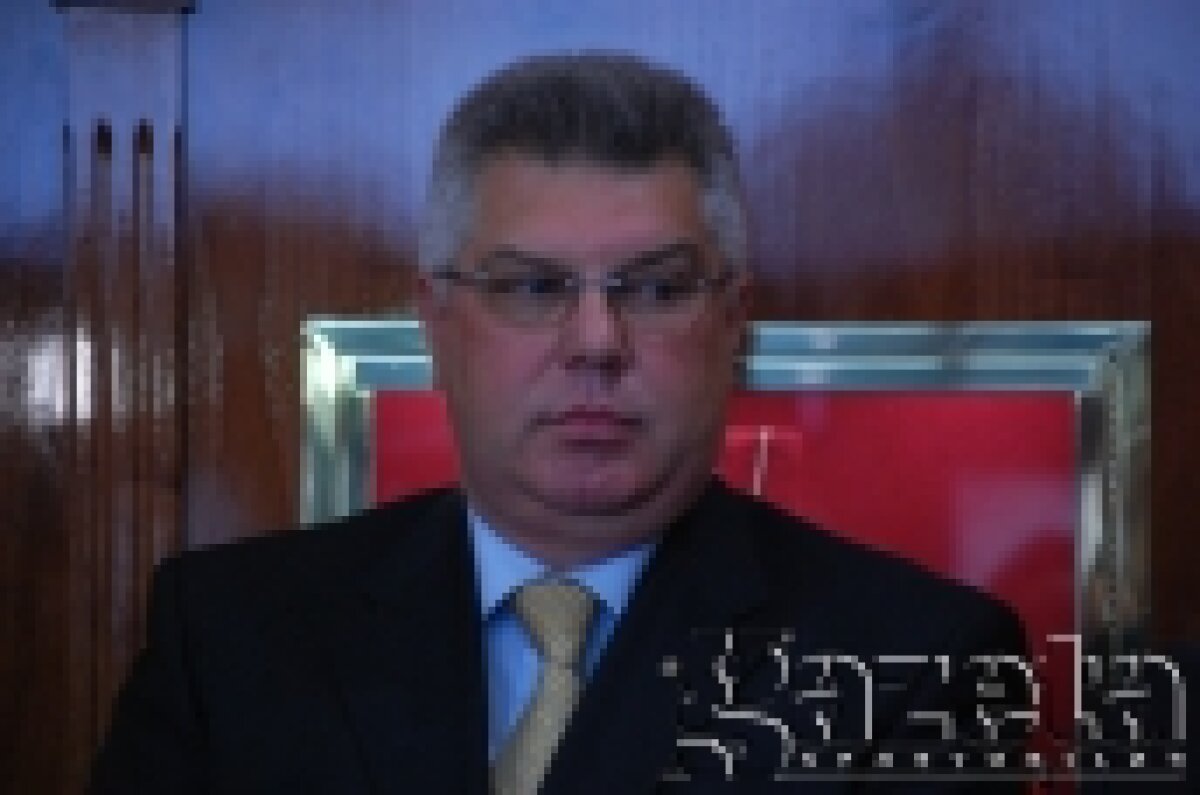 Lucian Bute a primit cadou un ceas de peste 5.000 de euro!