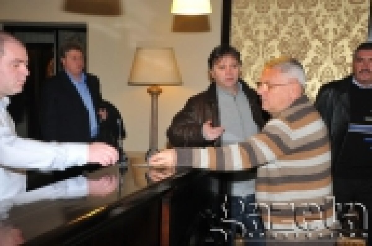 "Caravana" lui Mircea Sandu a ajuns la Deva!