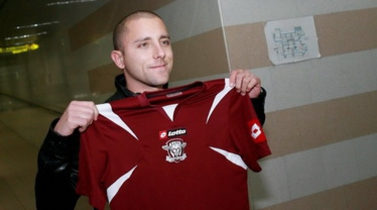 FOTO / Beljici a ajuns la Bucureşti: "Sînt bucuros că voi juca la o echipă mare"