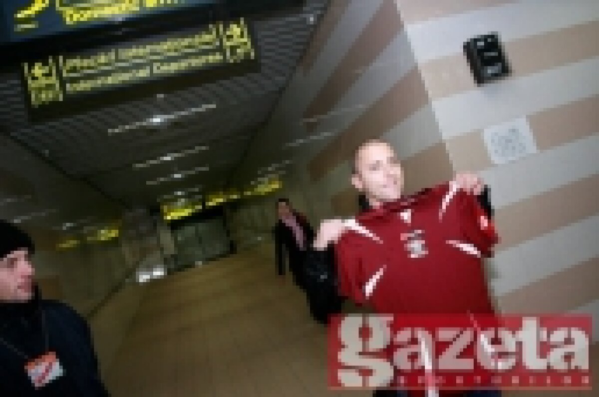 FOTO / Beljici a ajuns la Bucureşti: "Sînt bucuros că voi juca la o echipă mare"