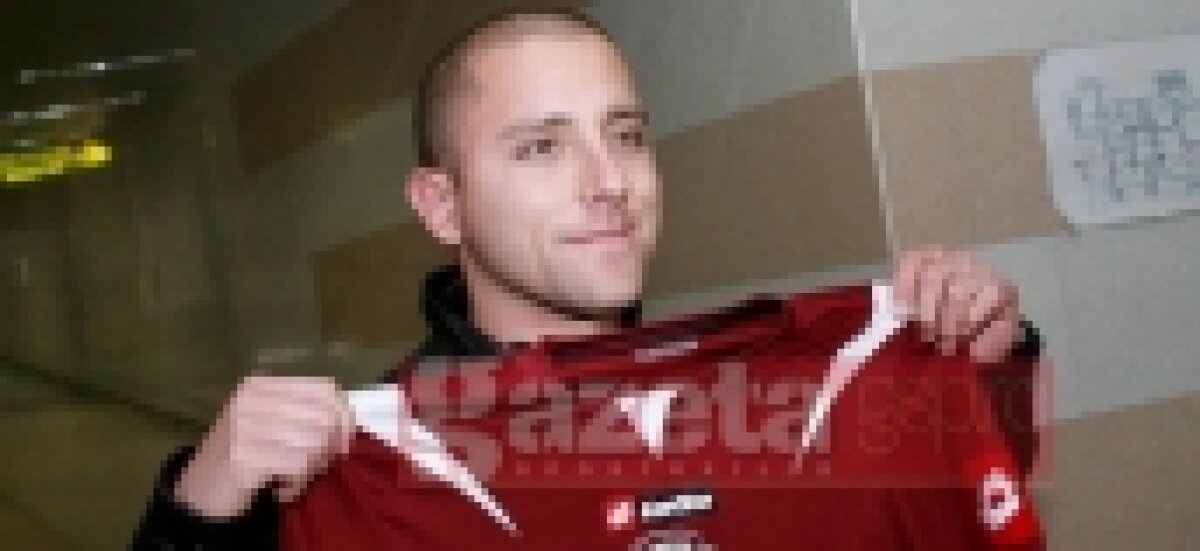 FOTO / Beljici a ajuns la Bucureşti: "Sînt bucuros că voi juca la o echipă mare"