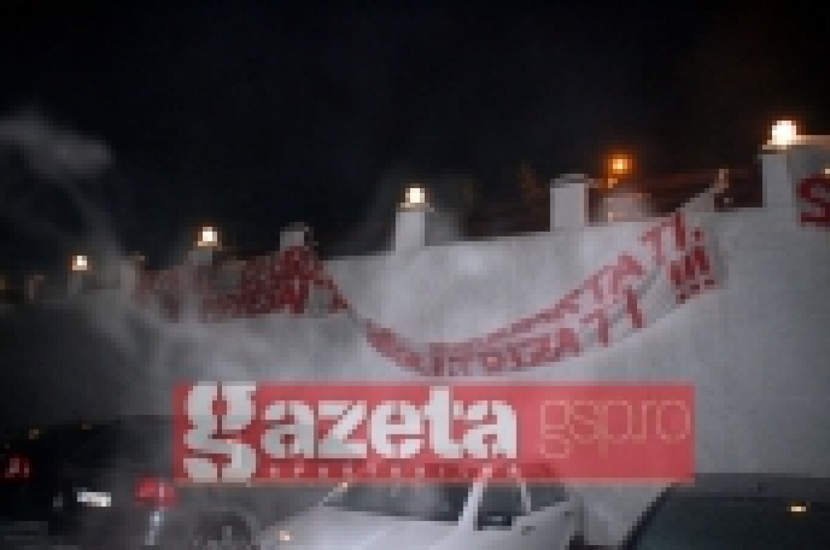FOTO » Petrecerea lui Cristi Borcea a fost tulburată de bannerele ultraşilor dinamovişti
