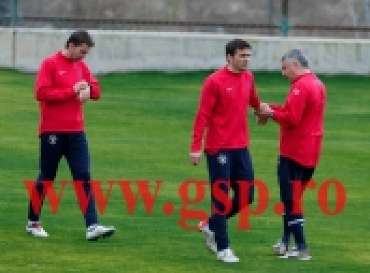 FOTO » Aliuţă şi Neaga s-au întîlnit cu steliştii în Antalya!