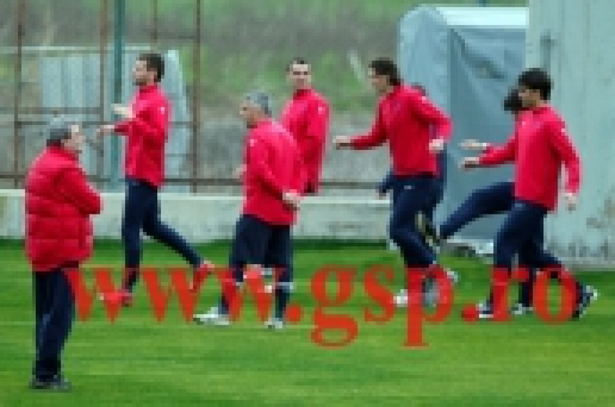 FOTO » Aliuţă şi Neaga s-au întîlnit cu steliştii în Antalya!