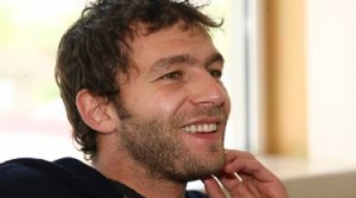 Bogdan Lobonţ a împlinit astăzi 32 de ani. Transmite-i un mesaj!