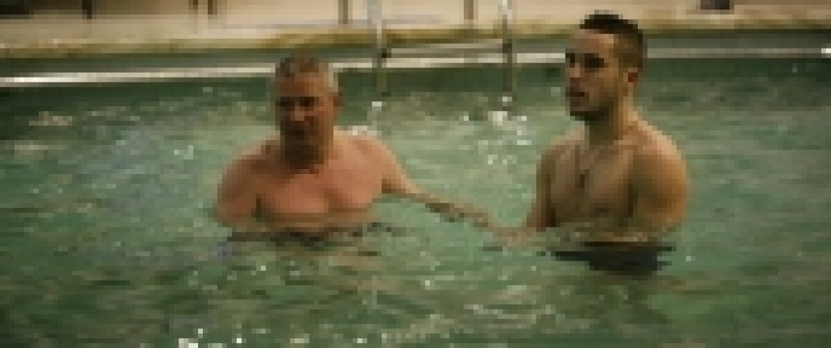 FOTO / Giuleştenii s-au bălăcit la piscina lui Copos