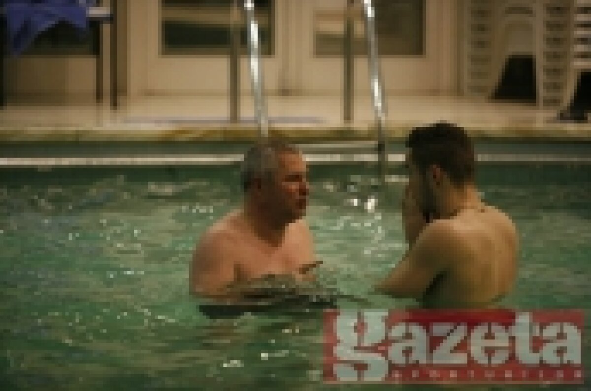 FOTO / Giuleştenii s-au bălăcit la piscina lui Copos