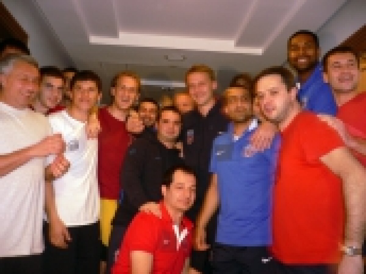 FOTO / Ghionea şi-a luat la revedere de la colegi şi antrenori