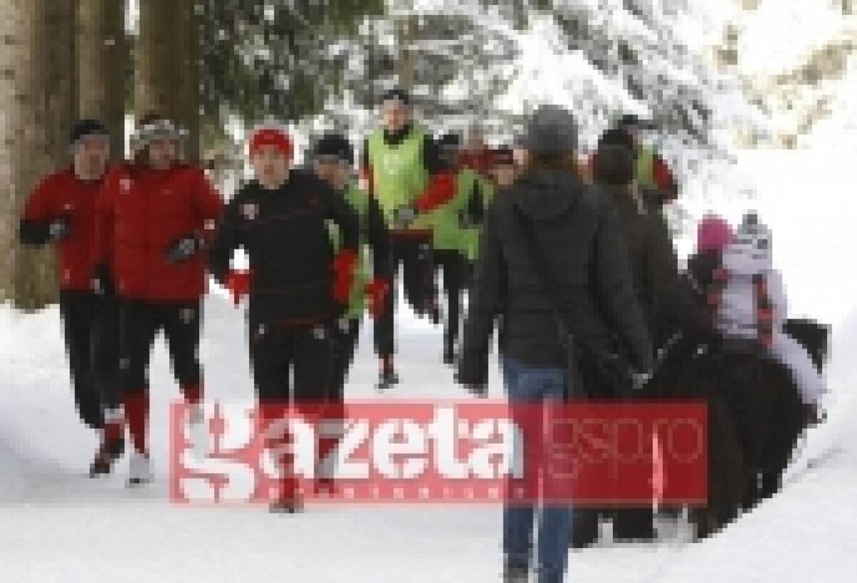 FOTO / Dinamoviştii sînt extenuaţi după antrenamentul printre troiene