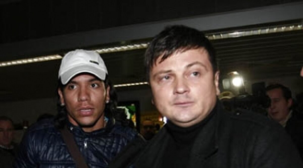 Dayro a sosit în această seară la Bucureşti, unde a fost aşteptat de reprezentantul lui Poli!