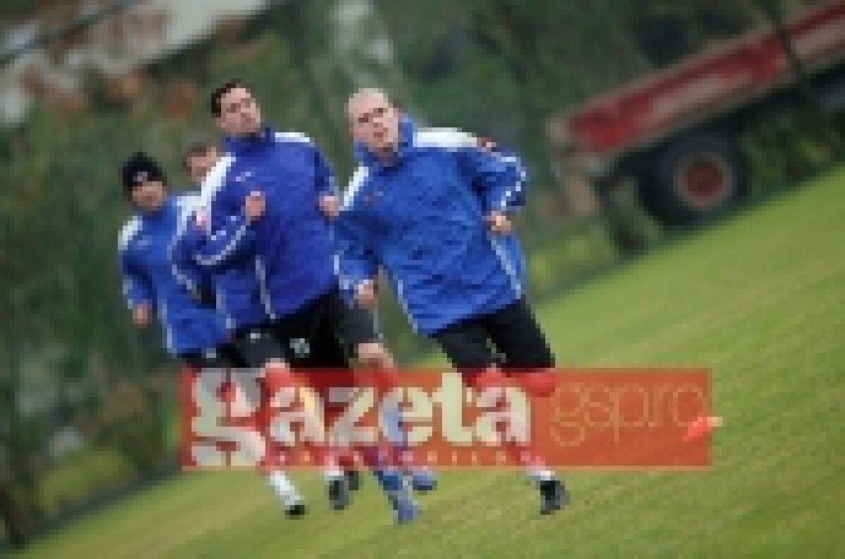 FOTO / Timişorenii au efectuat un antrenament dur, desfăşurat pe ploaie!