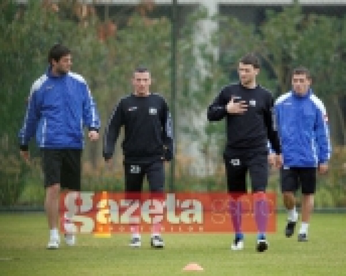 FOTO / Timişorenii au efectuat un antrenament dur, desfăşurat pe ploaie!