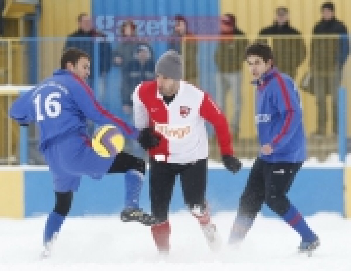 FOTO / Vezi imagini din amicalul lui Dinamo cu Unirea Tărlungeni (0-0)!