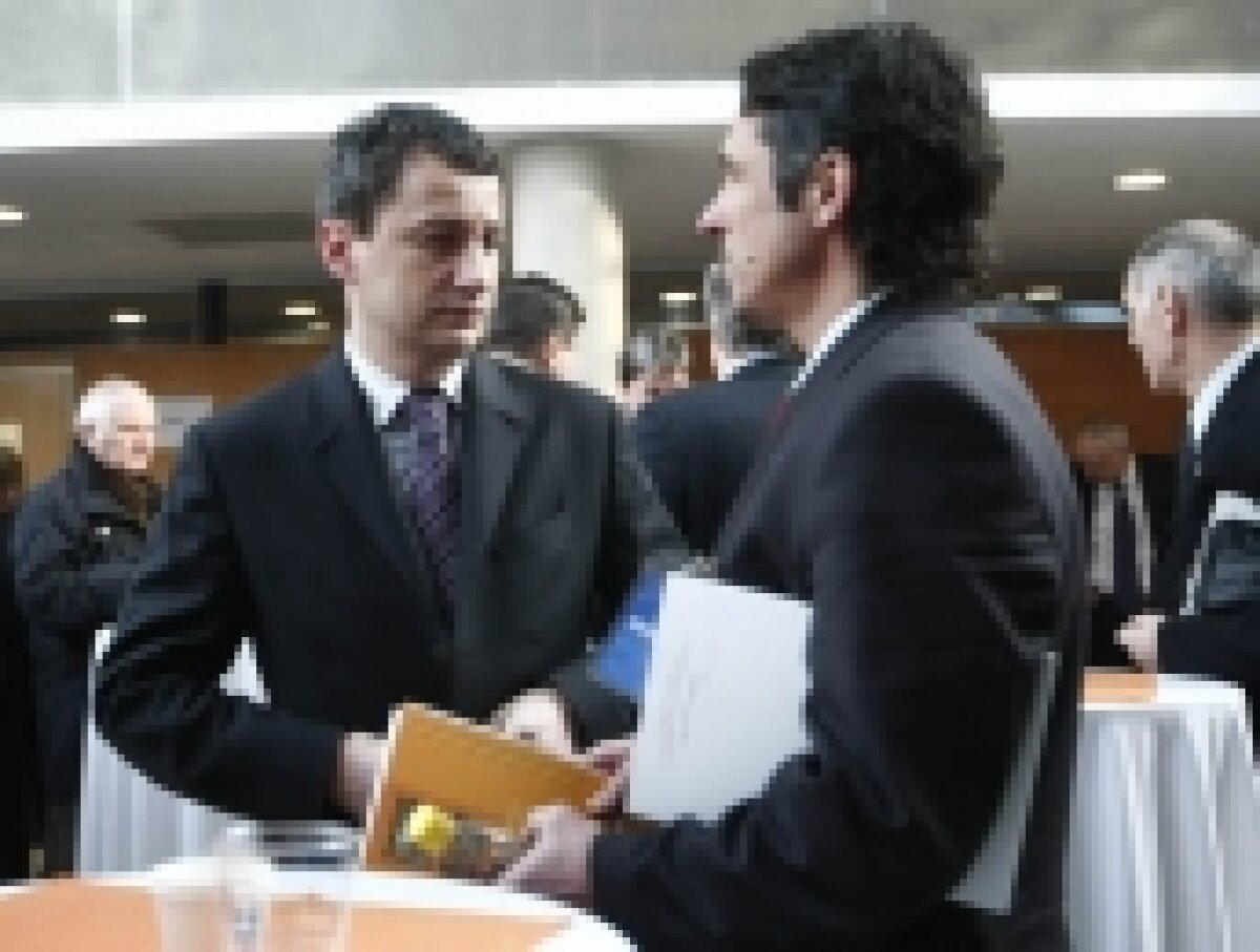 FOTO / Alegerile pentru preşedinţia FRF, în imagini!