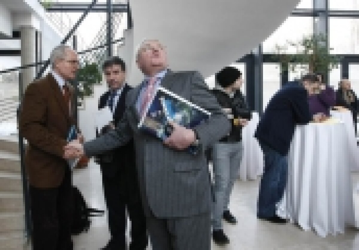 FOTO / Alegerile pentru preşedinţia FRF, în imagini!