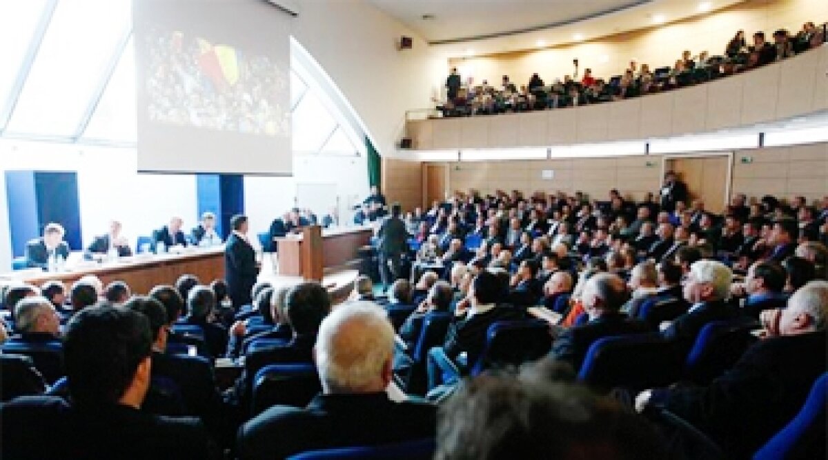 FOTO / Alegerile pentru preşedinţia FRF, în imagini!
