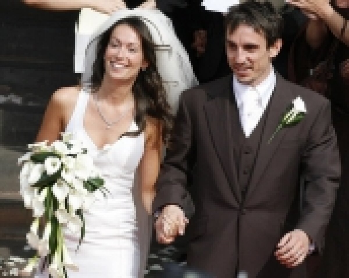 Gary Neville îşi face o casă-buncăr de 8 milioane de lire. Vezi cum arată construcţia!