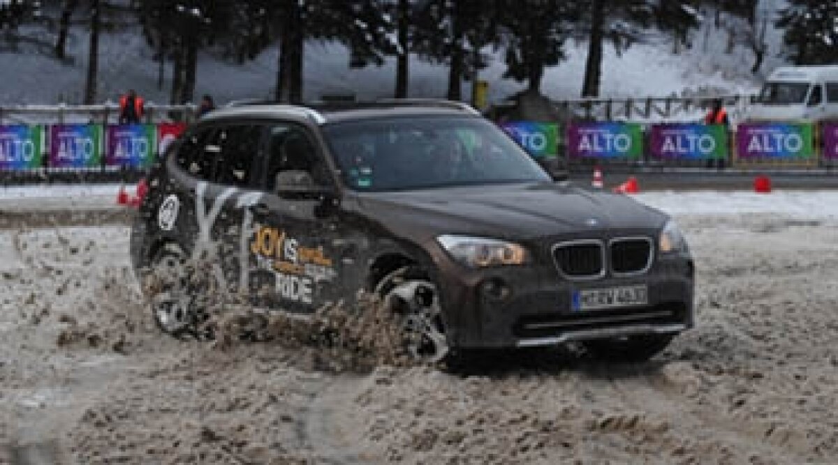 BMW şi-a pus la încercare toate modelele cu xDrive » De-a latul pe zăpadă