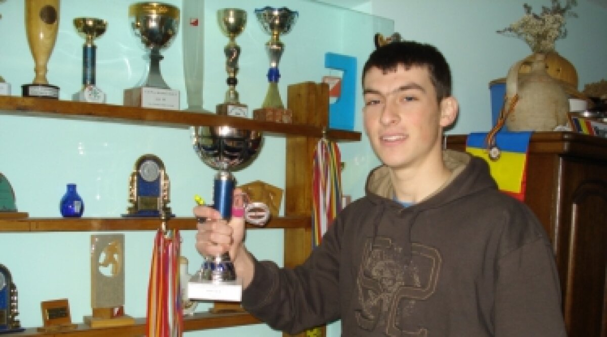 Orientare sportivă, un sport prea puţin cunoscut. Florin Ţuncu: "Vreau să văd lumea, aşa cum este ea făcută!"