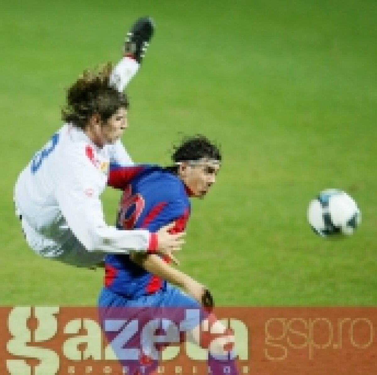 FOTO / Amical Steaua-Vasas Budapesta 2-0