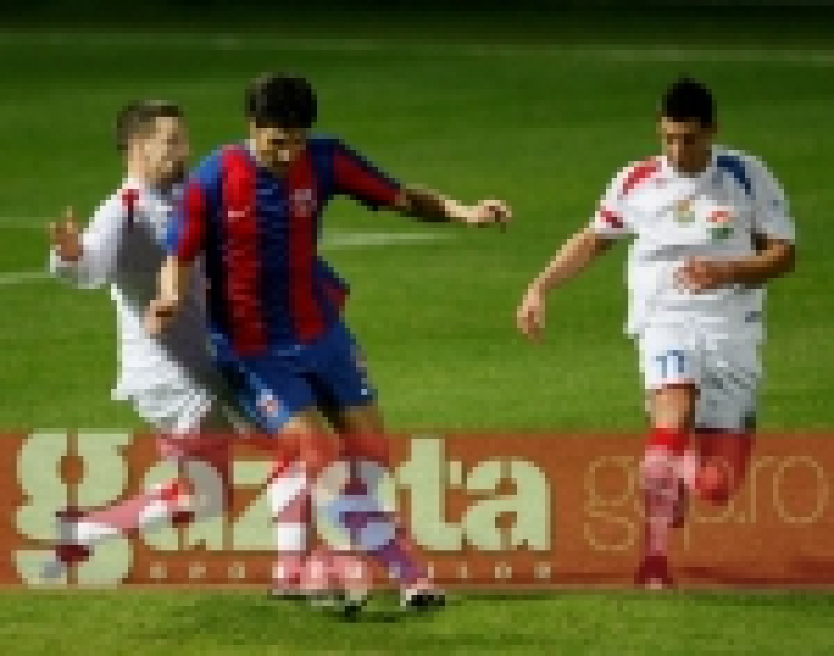 FOTO / Amical Steaua-Vasas Budapesta 2-0