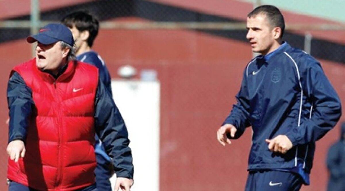 Vezi unde îi pune Stoichiţă să joace pe gemenii Karamian!