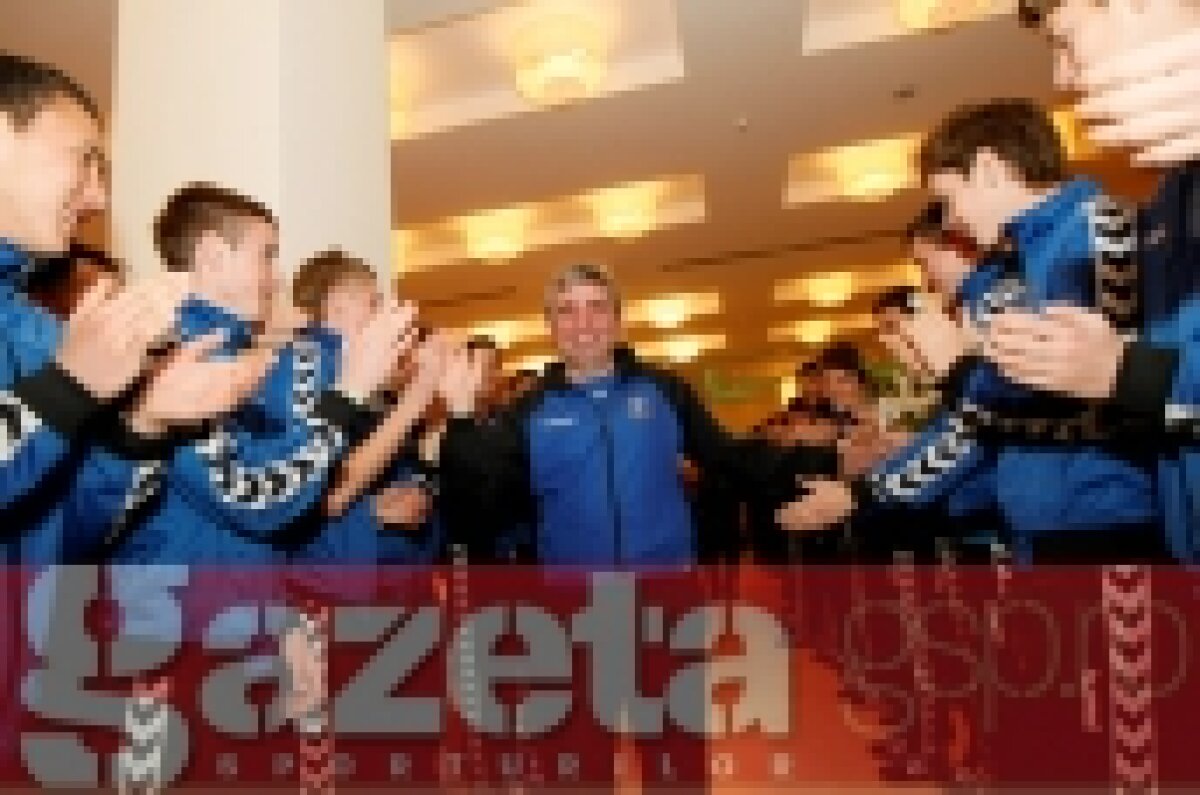 "Regele" Hagi a împlinit 45 de ani » The King's Party