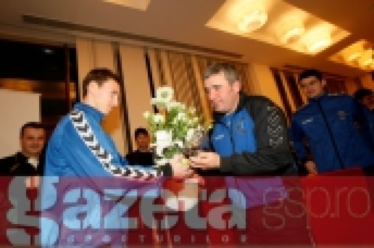 "Regele" Hagi a împlinit 45 de ani » The King's Party