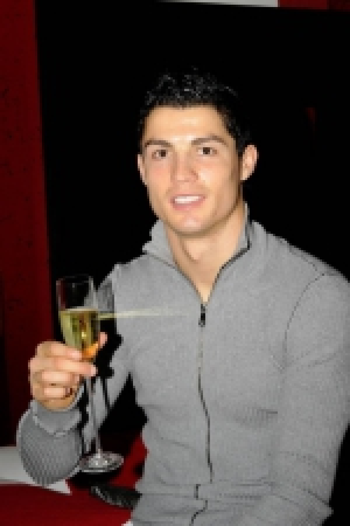 25 de ani în 25 de imagini: Cristiano Ronaldo e născut în aceeaşi zi cu Hagi :D