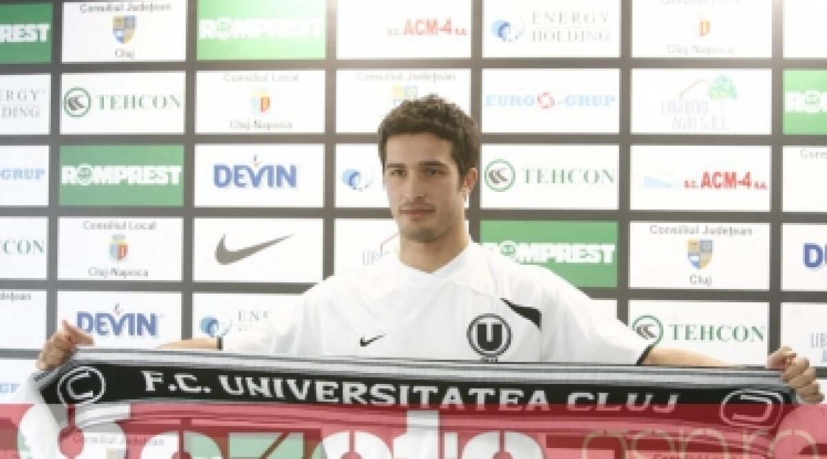 FOTO / Basso, prezentat oficial: "Vreau să joc cu Universitatea în prima ligă"