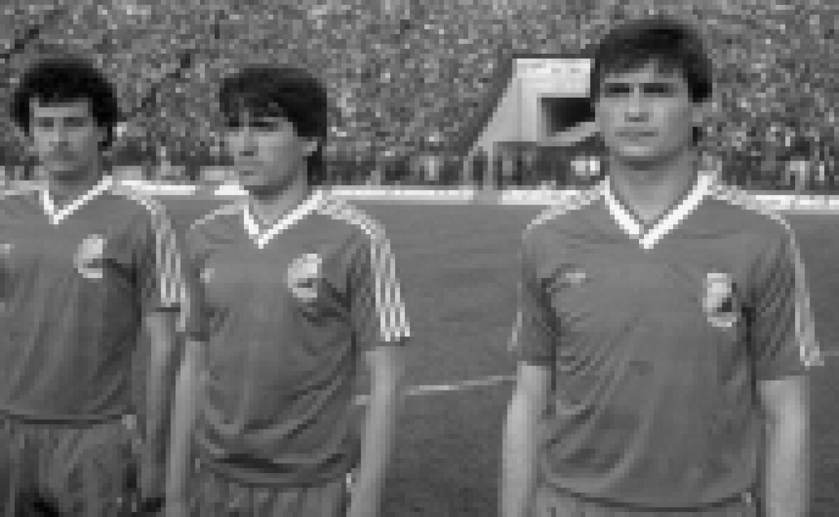 FOTO » Viaţa lui Gică Hagi, în 145 de imagini