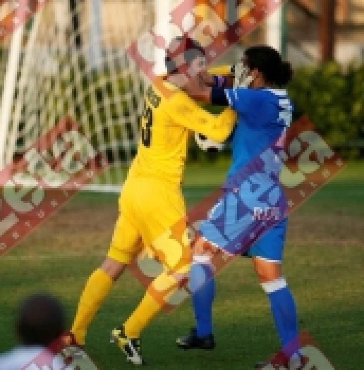 FOTO EXCLUSIV / Bornescu şi Neves bătaie ca-n filme la amicalul Rapidului cu Ostrava